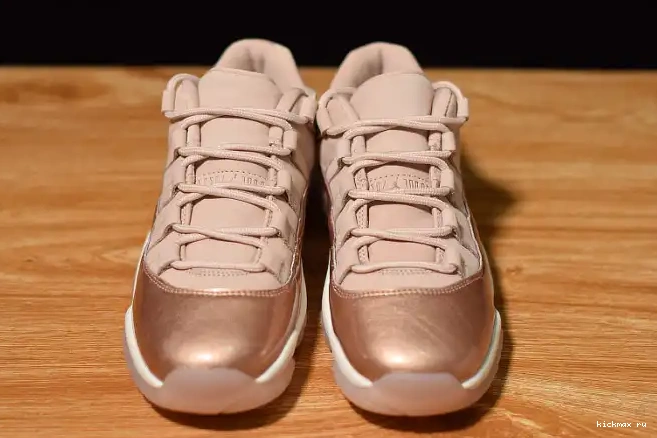 Rep MAX Rose Air Jordan GS Low Gold 11 AH7860-105 0606